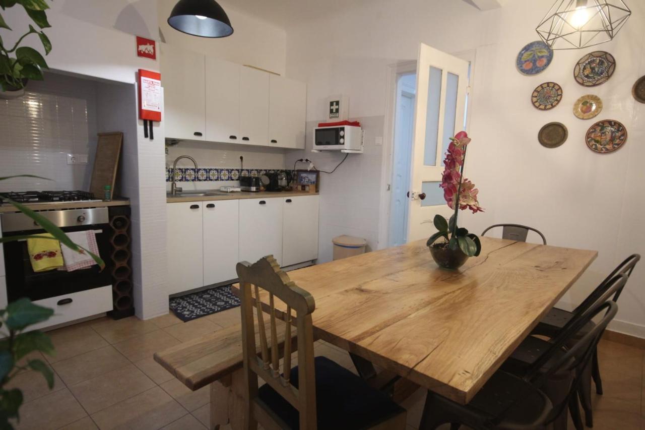 Antique M1 R1 - Amazing Double Room With Shared Bathroom In Marques Pombal Lisboa Exterior foto